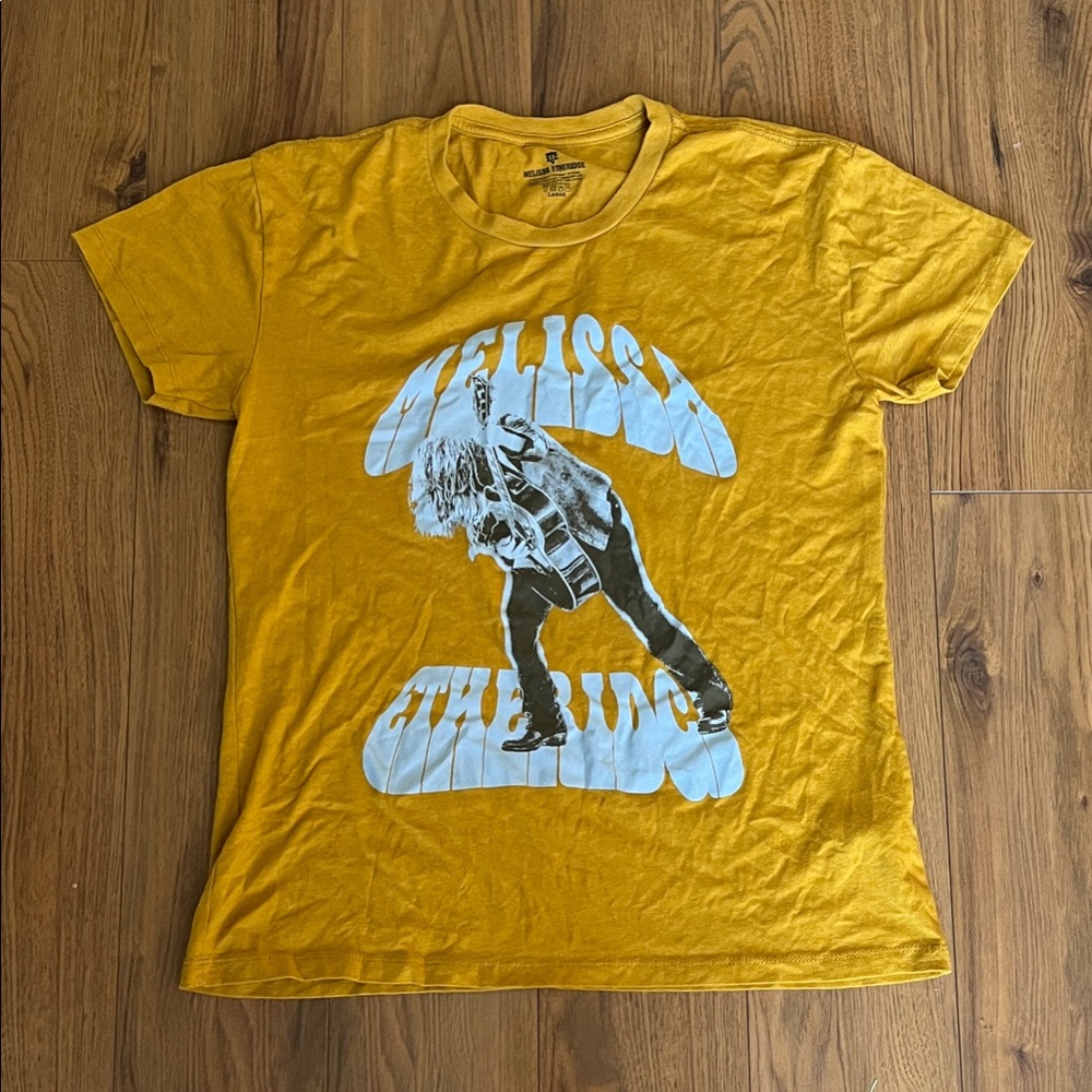 Vintage Melissa Etheridge 2023 Yellow T-Shirt